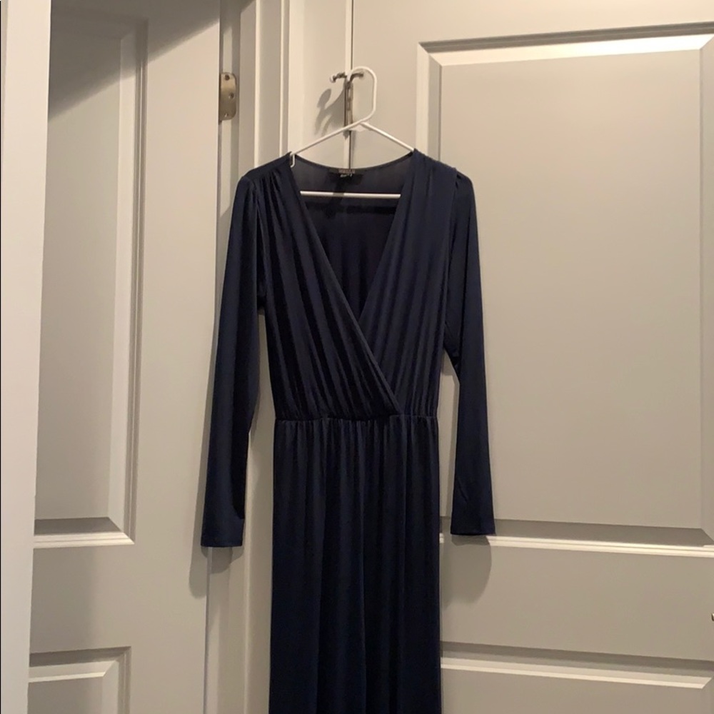 Dark green long-sleeved jumpsuit